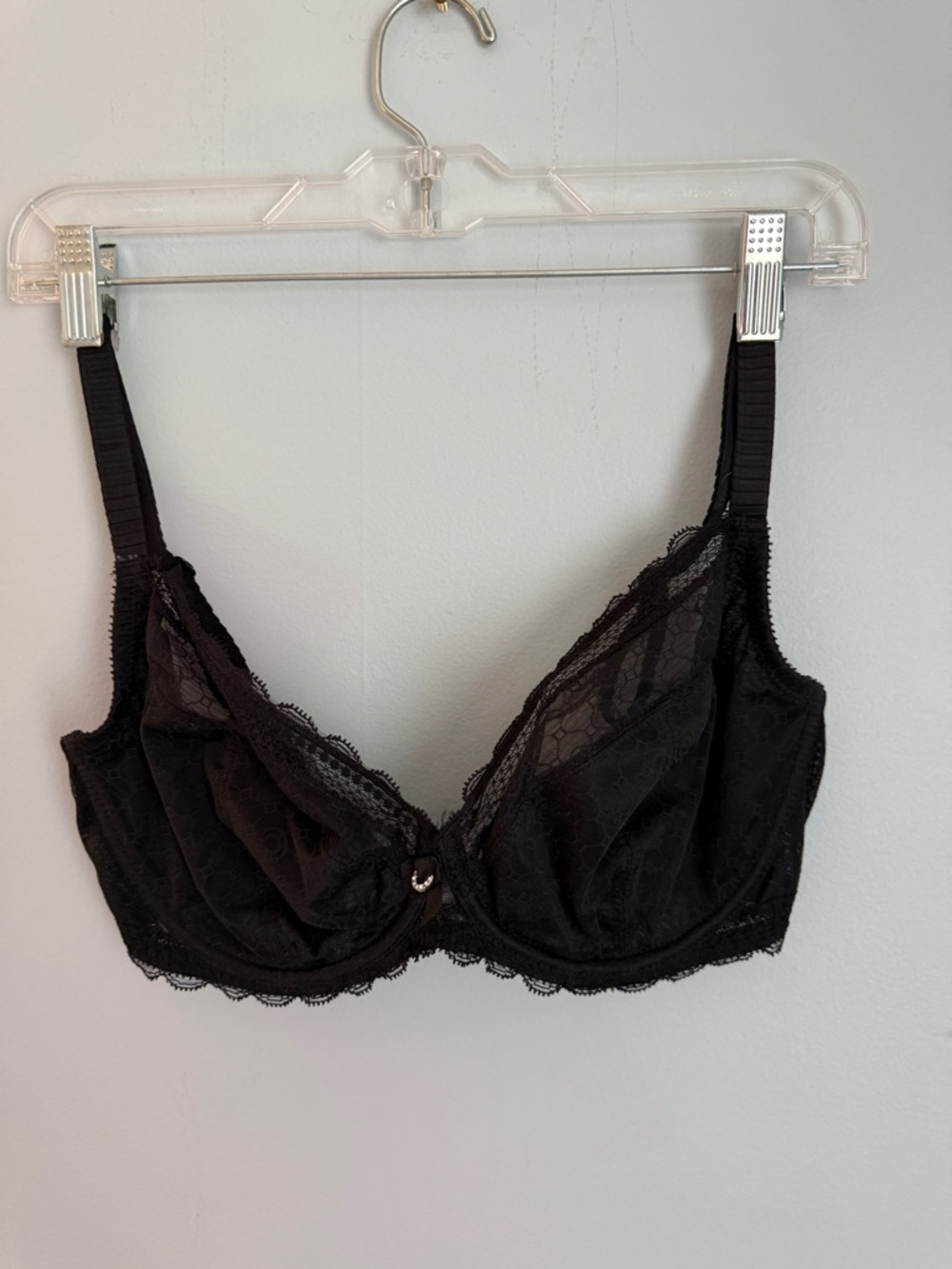 Chantelle Black Lace Underwire Bra with Scalloped Trim
